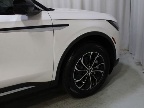 New 2026 Lincoln Nautilus Reserve AWD/4WD image 58