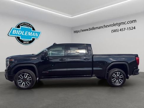 Used 2024 GMC Sierra 1500 AT4 w/ Technology Package AWD/4WD image 4