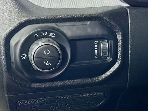 Used 2024 Jeep Gladiator Sport AWD/4WD image 21