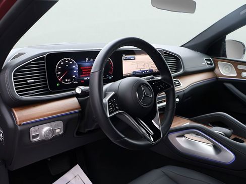 Certified 2025 Mercedes-Benz GLE 450 4MATIC Coupe image 19
