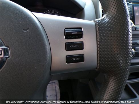 Used 2018 Nissan Frontier SV image 34