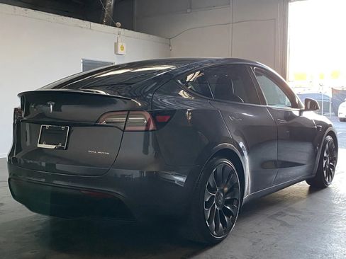 Used 2020 Tesla Model Y Performance image 4