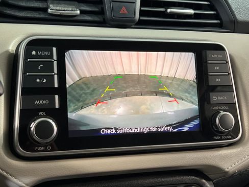 Used 2021 Nissan Versa SV image 18