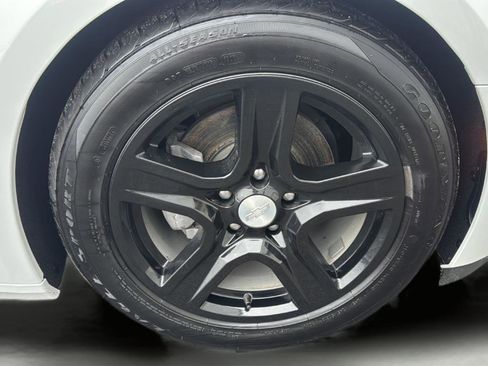 Used 2023 Chevrolet Camaro LT image 9