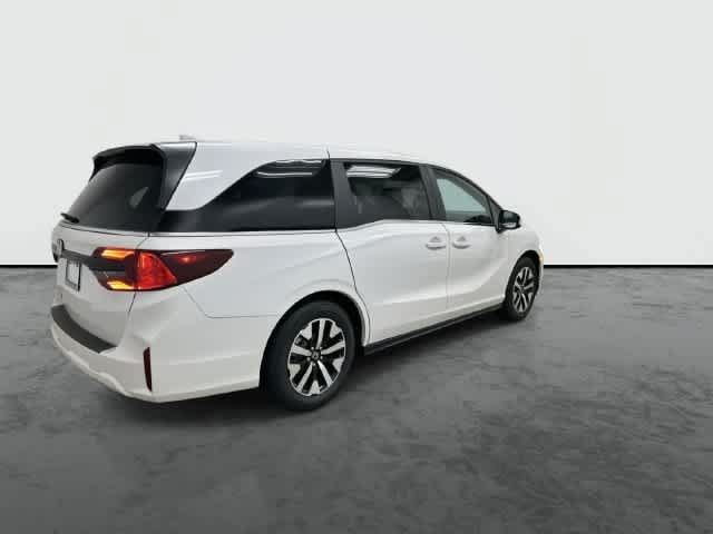 Used 2026 Honda Odyssey EX-L image 4