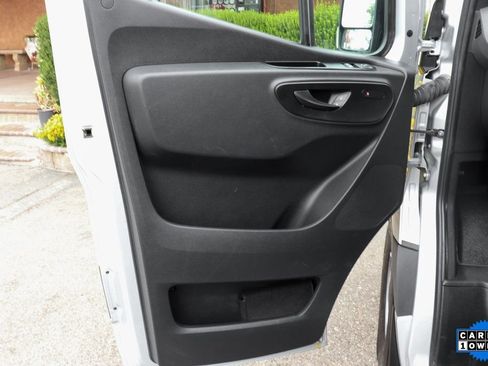 Used 2024 Mercedes-Benz Sprinter 2500 image 11