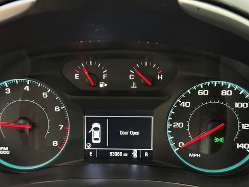 Used 2022 Chevrolet Malibu LT FWD image 21