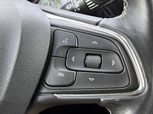 Used 2023 Buick Encore GX Essence w/ Advanced Technology Package AWD/4WD image 17