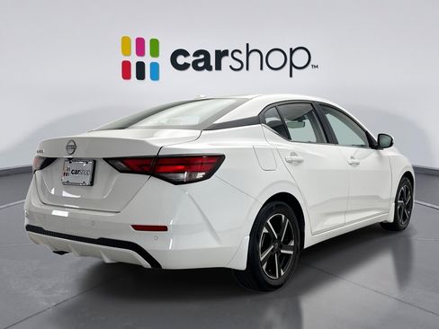 Used 2025 Nissan Sentra SV w/ Trunk Package FWD image 5