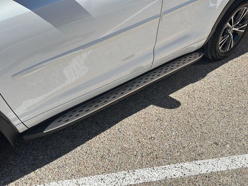 Used 2016 Toyota Highlander XLE image 14