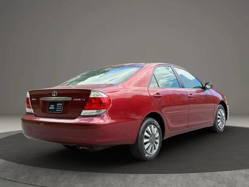 Used 2005 Toyota Camry LE FWD image 4