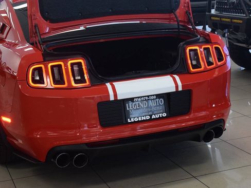 Used 2011 Ford Mustang Shelby GT500 RWD image 49