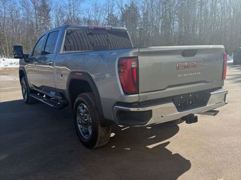 New 2026 GMC Sierra 2500 SLT w/ SLT Premium Package image 3