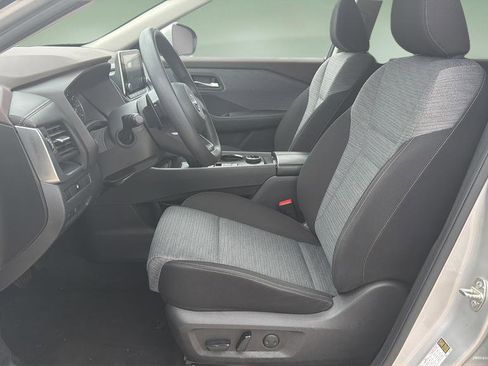 Certified 2023 Nissan Rogue SV AWD/4WD image 17