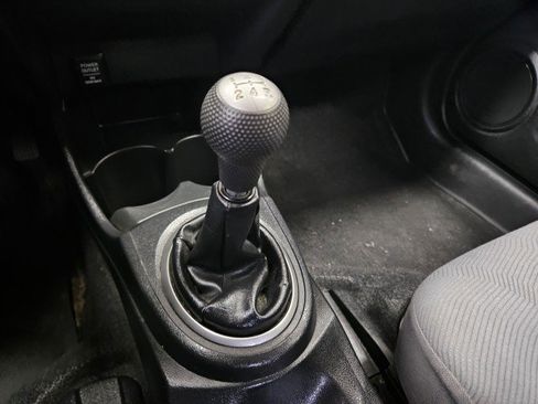 Used 2013 Honda Fit image 25