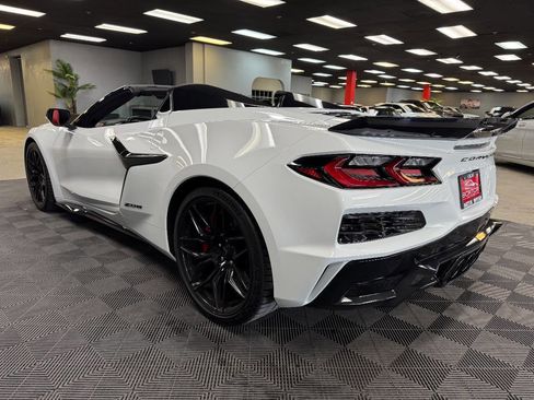 Used 2024 Chevrolet Corvette Z06 image 11