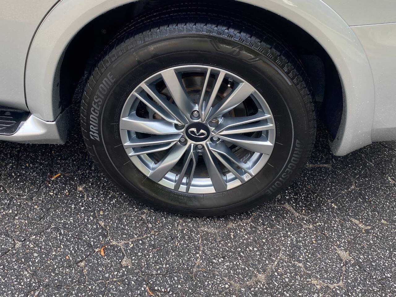 Used 2021 INFINITI QX80 Luxe RWD image 9
