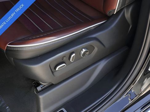 Used 2025 GMC Sierra 1500 Denali Ultimate AWD/4WD image 11