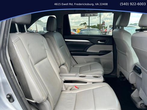 Used 2016 Toyota Highlander XLE AWD/4WD image 14