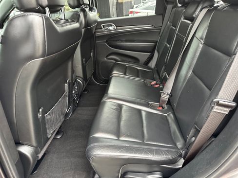 Used 2019 Jeep Grand Cherokee Limited image 22