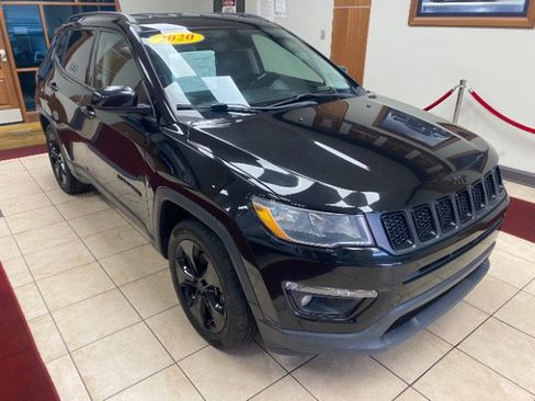 Used 2020 Jeep Compass Latitude FWD image 6