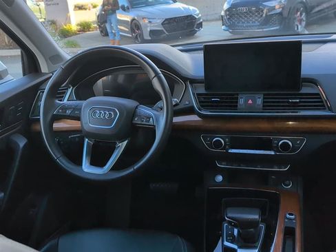 Used 2023 Audi Q5 2.0T Premium Plus w/ Premium Plus Package image 9