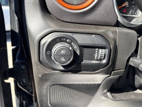 Used 2023 Jeep Gladiator Mojave w/ LED Lighting Group image 59