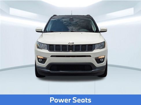 Used 2019 Jeep Compass Latitude FWD image 12