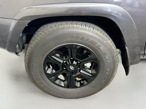 Used 2023 Toyota 4Runner SR5 Premium w/ Moonroof Package RWD image 32