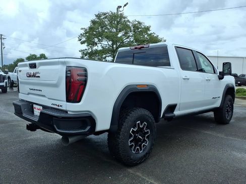 New 2026 GMC Sierra 2500 AT4X AWD/4WD image 7