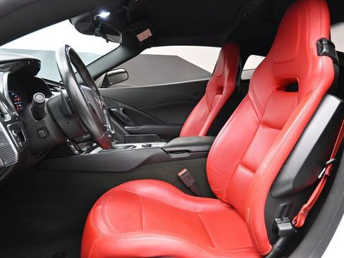Used 2017 Chevrolet Corvette Stingray Coupe w/ 1LT RWD image 10
