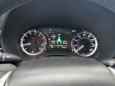 Used 2025 Toyota Highlander LE image 38