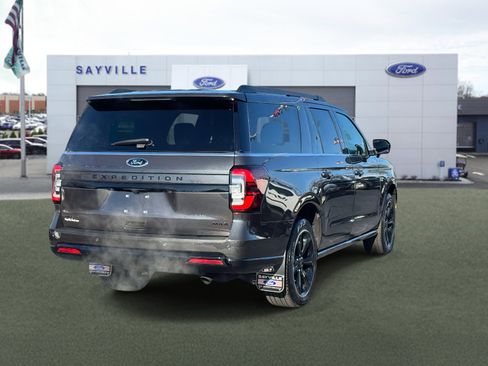 Used 2024 Ford Expedition Max Limited image 4