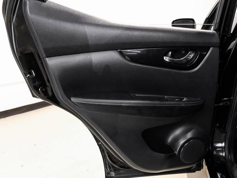 Used 2019 Nissan Rogue Sport SL w/ Premium Package image 51