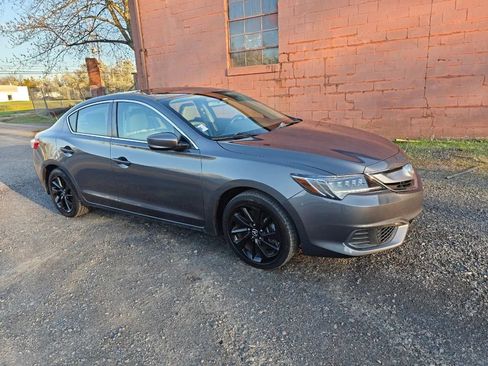 Used 2018 Acura ILX FWD image 1