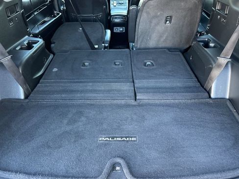 Used 2021 Hyundai Palisade Limited AWD/4WD image 16