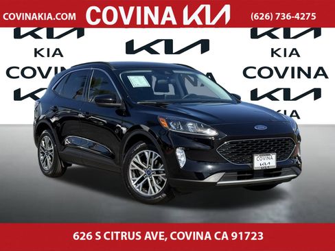 Used 2022 Ford Escape SEL w/ Technology Package image 2