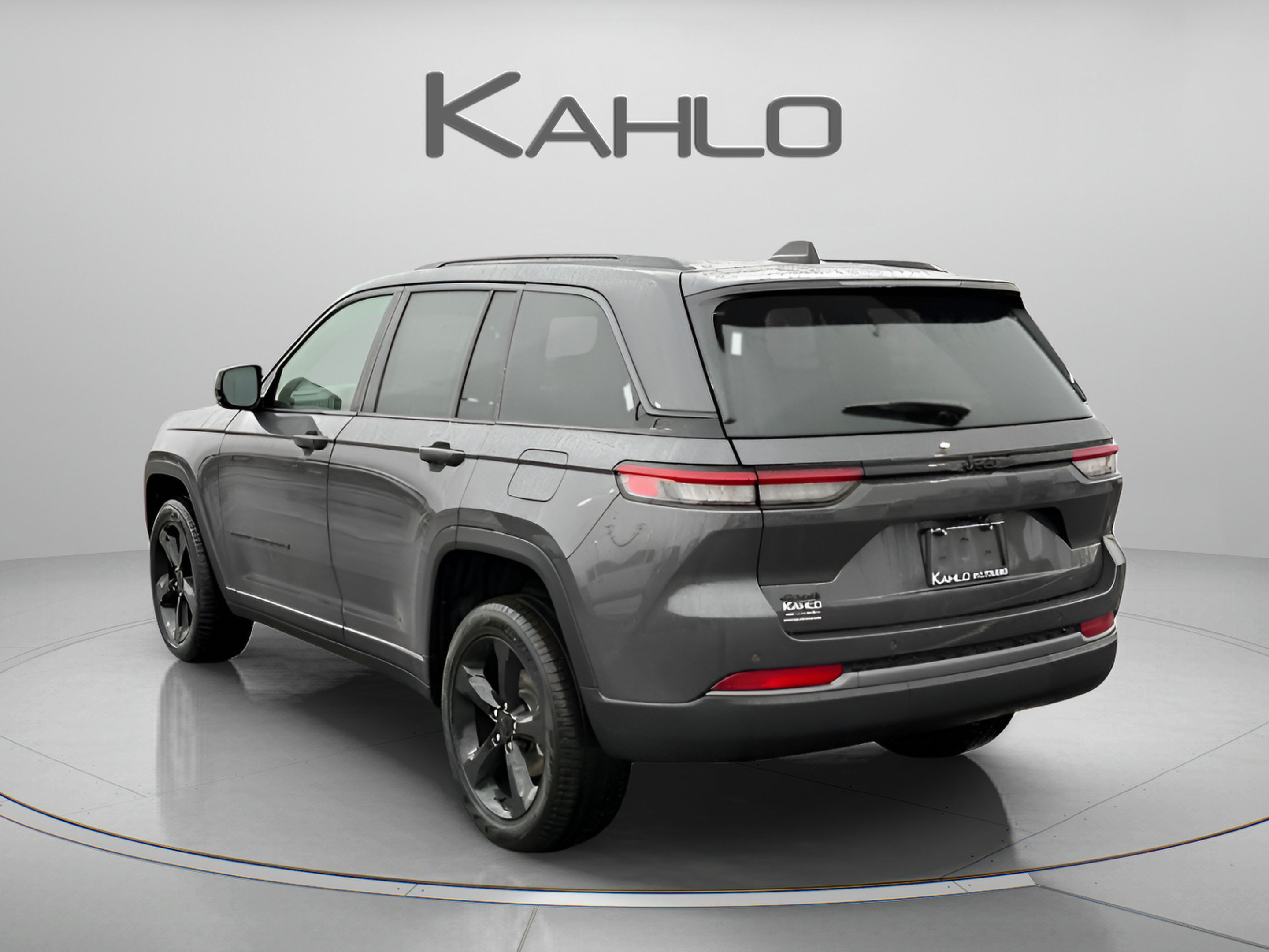 New 2026 Jeep Grand Cherokee Limited w/ Limited Altitude Package AWD/4WD image 3