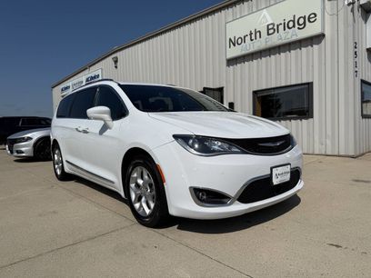 Used 2019 Chrysler Pacifica Touring-L