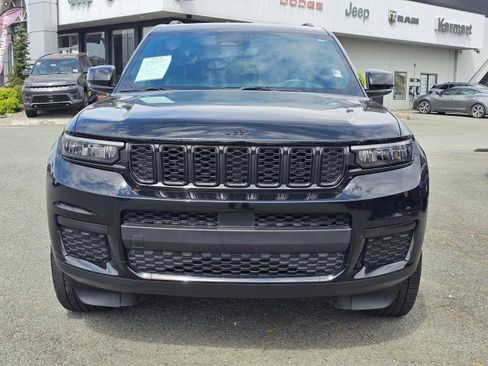 Used 2024 Jeep Grand Cherokee L Altitude AWD/4WD image 2