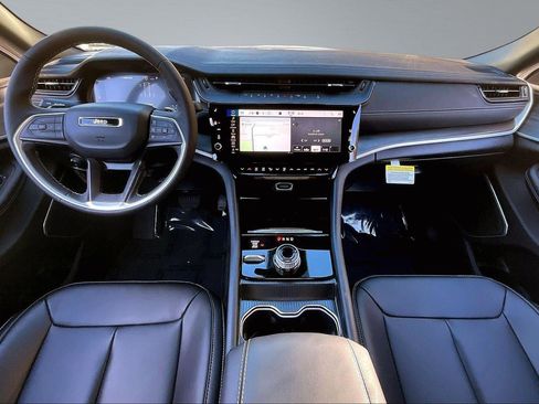 New 2026 Jeep Grand Cherokee Limited image 6