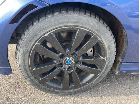 Used 2010 BMW 335i xDrive Sedan image 7