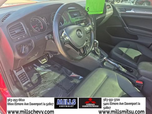 Used 2017 Volkswagen Golf Alltrack image 14