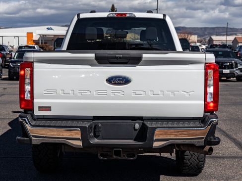 Used 2024 Ford F350 XLT w/ FX4 Off-Road Package image 5