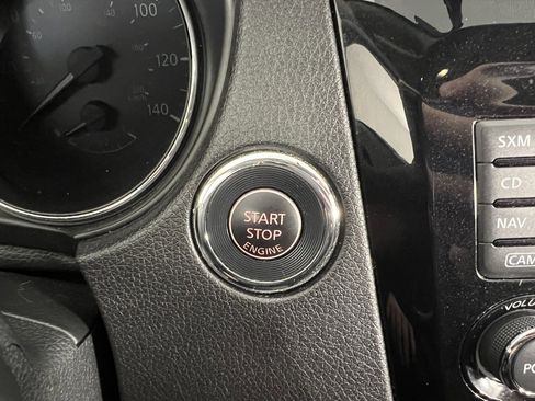 Used 2016 Nissan Rogue SL w/ SL Premium Package image 17