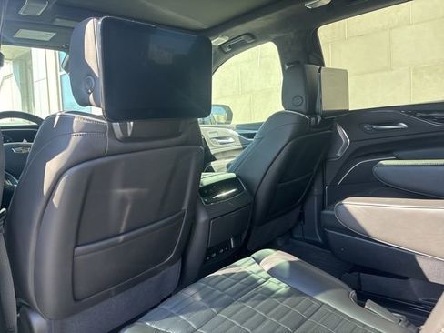 Certified 2024 Cadillac Escalade V w/ LPO, ONYX Package image 5