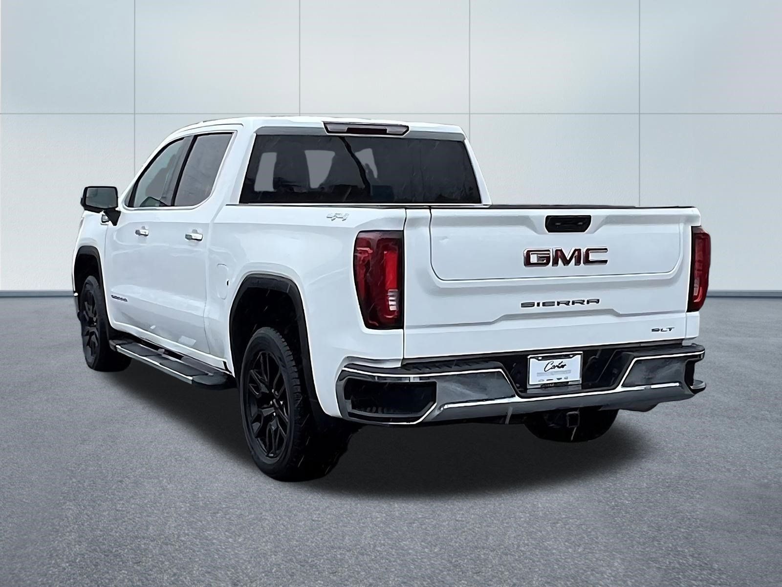 Used 2023 GMC Sierra 1500 SLT w/ SLT Convenience Package AWD/4WD image 4
