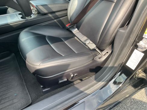 Used 2021 Tesla Model 3 Standard Range Plus RWD image 13