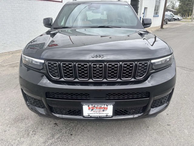 Used 2024 Jeep Grand Cherokee L Summit AWD/4WD image 3