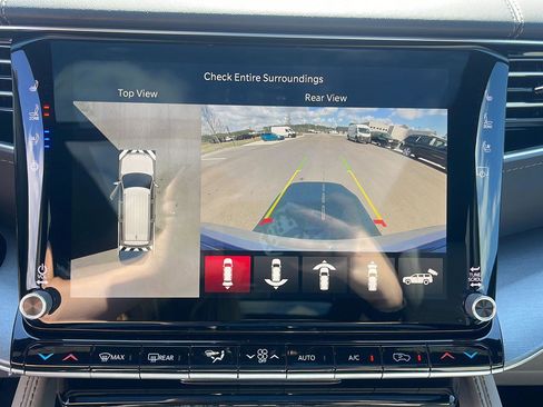 New 2026 Jeep Grand Wagoneer Limited AWD/4WD image 18